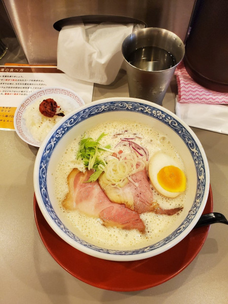 「鶏白湯ラーメン」@ラーメンは飲み物だがや。の写真
