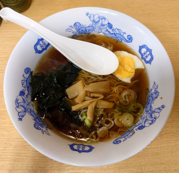 「ラーメン(490円)」@めん処 一ぷく 北朝霞店の写真