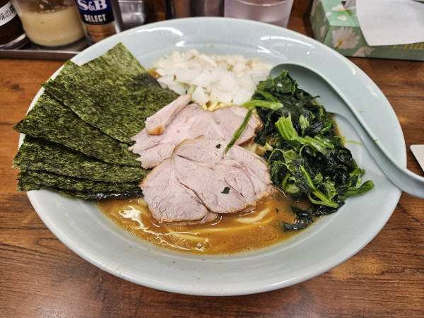 「ラーメンミニ装備」@横浜ラーメン 武蔵家 成増店の写真
