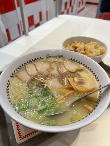 「肉入ラーメン大盛」@スガキヤ 名古屋駅エスカ店の写真