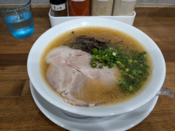 「海老豚骨ラーメン800円」@無冠 阿佐ヶ谷の写真