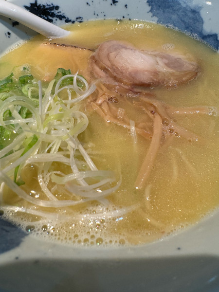 「濃厚鶏そば」@自家製麺 鶏そば 三歩一の写真