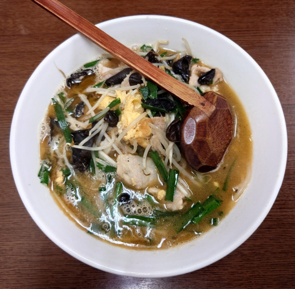 「にら玉麺(950円)」@ラーメン椿の写真