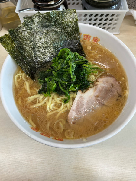 「ラーメン 中盛り」@横浜ラーメン 町田家 町田本店の写真