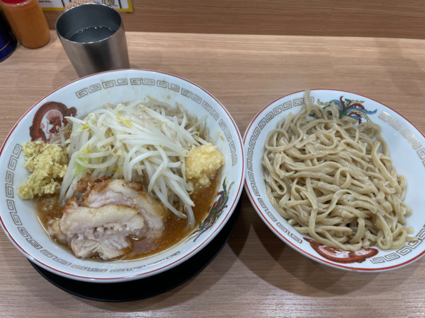 「小つけ麺1050円」@ラーメン豚山 金沢文庫店の写真