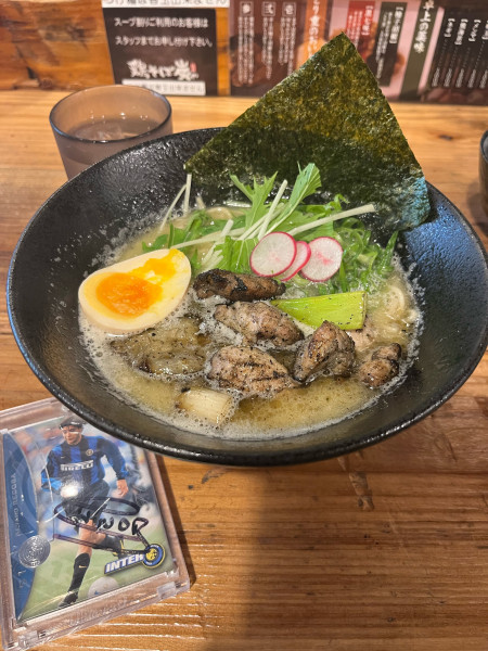 「特製炭焼鶏そば」@鶏そば炭や 新橋店の写真