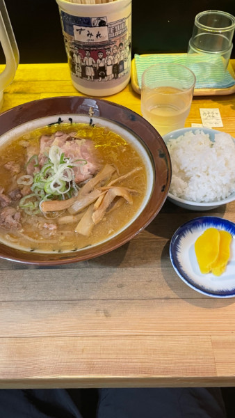 「味噌チャーシューらーめん　ごはん」@すみれ 横浜店の写真