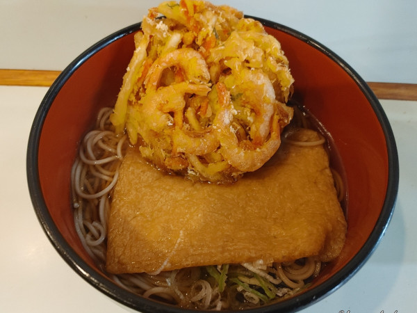 「天ぷらそば（510円）、きつね（80円）」@おくとねの写真