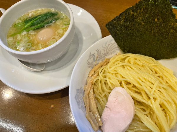 「濃厚鶏塩つけ麺＋味玉（1250円）」@らーめん曳舟の写真