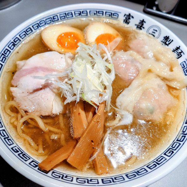 「ワンタンメン」@富喜製麺研究所 六本木店の写真