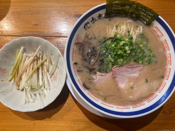 「らーめん850円+関東ネギ200円+替玉170円」@博多長浜らーめん 田中商店の写真
