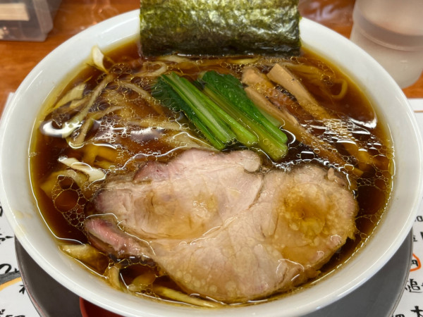 「中華そば（醤油）大」@栃木中華そば 神志の写真