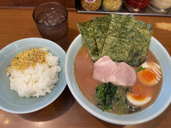 「ラーメン」@横浜家系ラーメン 五十三家の写真