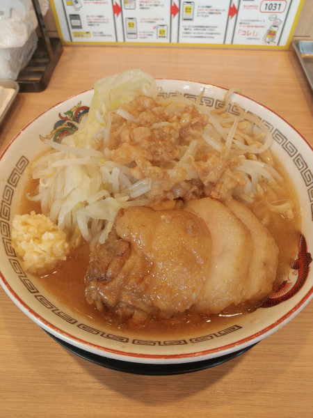 「小ラーメン+豚1枚」@ラーメン豚山 与野本町店の写真