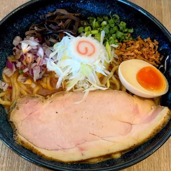 「【限定】辛鶏まぜそば(追いめし付き)1,180円」@らぁめん蓮華の写真