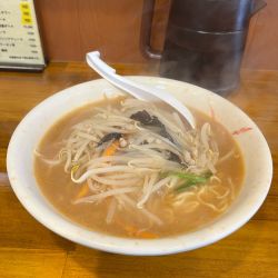 味噌ラーメン半チャーハンセット750円