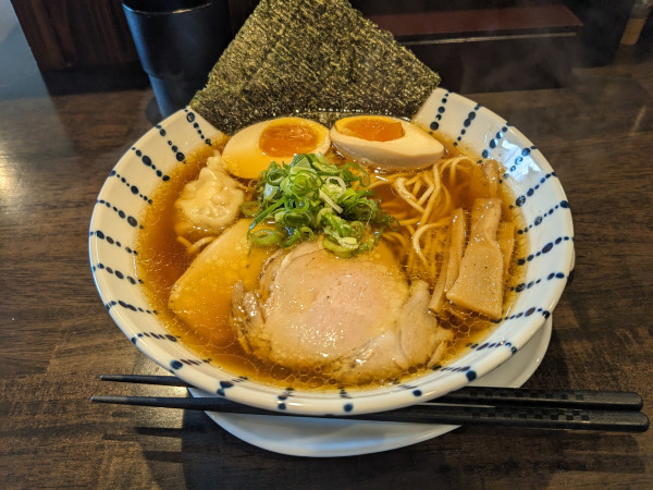 「特製醤油そば」@麺屋 阮の写真