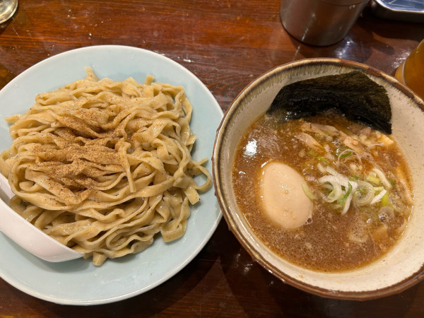 「味玉清湯つけ麺　片口煮干のひらら麺」@つけ麺 紅葉の写真
