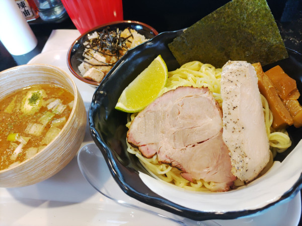「（限定）塩バターつけ麺 1000円 鶏油めし 150円」@麺処ふくすけの写真