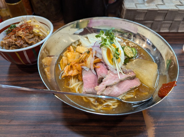 「どや式冷麺（アケドヤネンミョン）」@らー麺 あけどやの写真