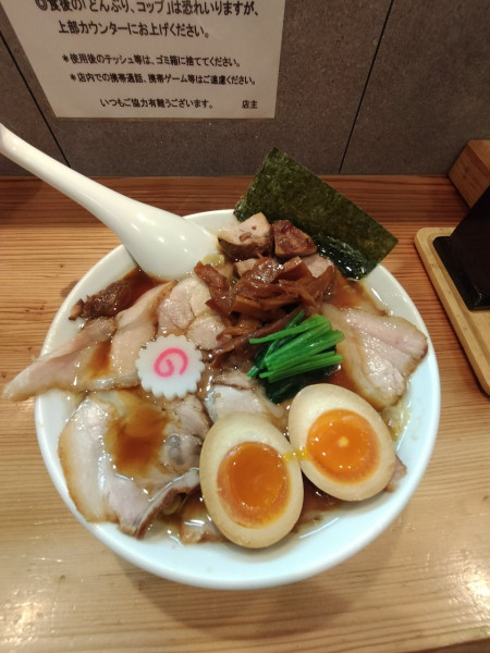 「醤油チャーシュー＋味たま」@オランダ軒の写真