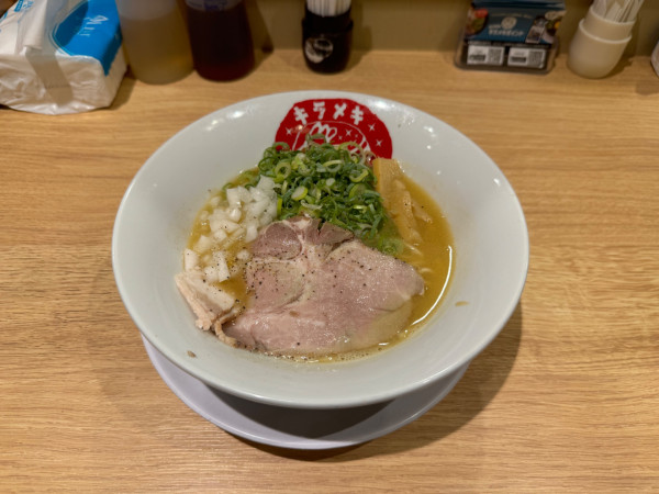 「醤油のキラメキ並」@麺屋キラメキ 京都三条の写真