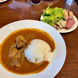 伊達鶏のスパイシーチキンカレー￥1,800