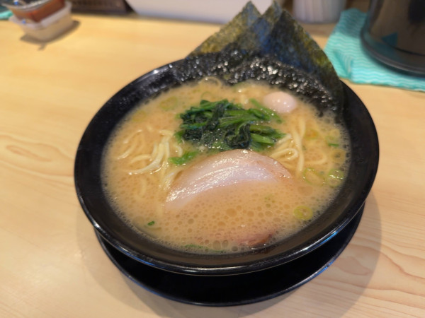「ラーメン」@横浜家系ラーメン こめよし家の写真