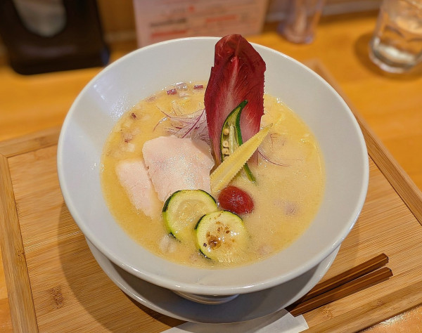「鶏白湯SOBA」@虎舎の写真