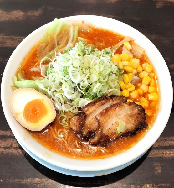 「野菜辛味噌とんこつ 1020円＋おろしにんにく 60円」@三河開化亭 半田店の写真