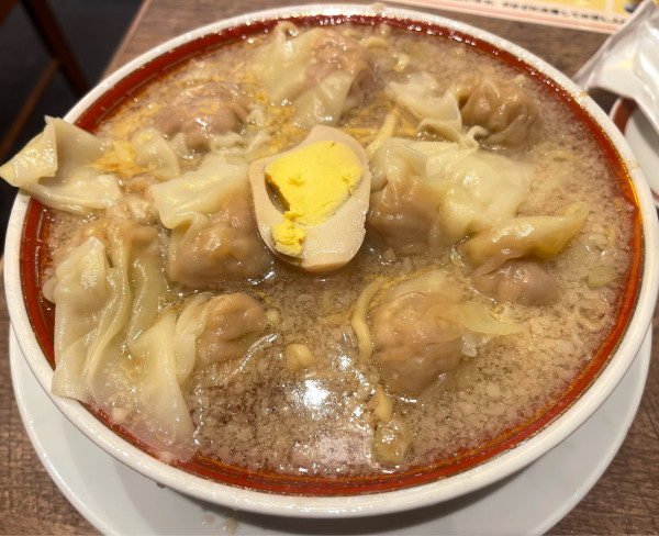「粗挽き肉汁雲呑麺(醤油)」@広州市場 田町タワー店の写真