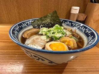 「ラーメン 味玉入」@麺屋 あらたの写真