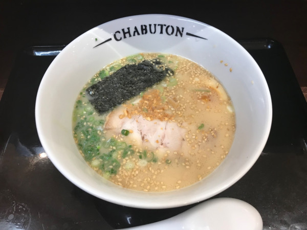 「ちゃぶとんらぁ麺 940円」@ちゃぶ屋とんこつらぁ麺 CHABUTON ノースポートモール店の写真