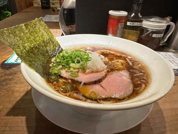 「しょうゆらぁーめん」@屋台RAMEN Originの写真