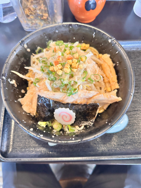 「豚まぜそば」@無鉄砲しゃばとんの写真