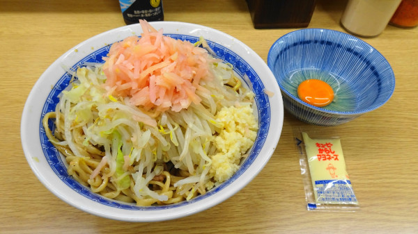「ラーメン（850円）＋さまし中華＋生玉子＋からしマヨネーズ」@ラーメン二郎 栃木街道店の写真