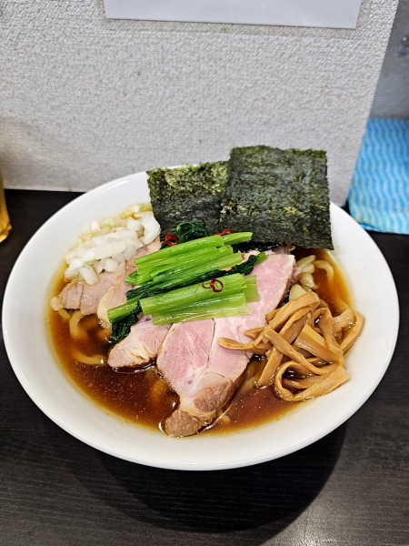 「禿醤油ラーメン大盛り＋肉増し🥩🥩」@自家製手打ち麺 禿の写真