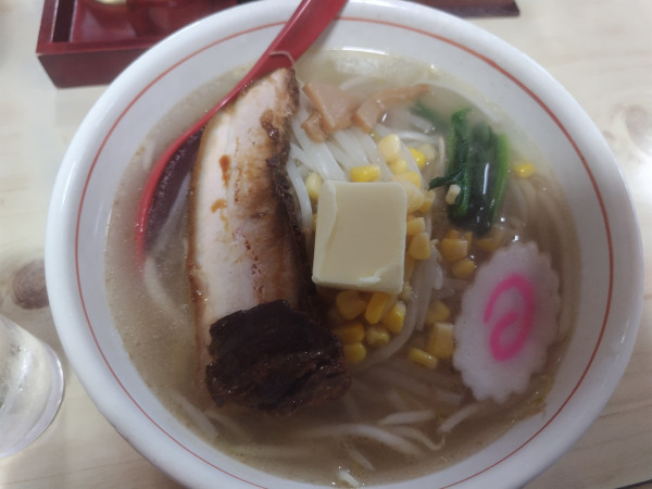 「塩バターらーめん」@手打ラーメン 暖宝の写真