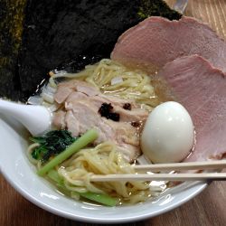 特製昆布の塩らー麺·角煮丼
