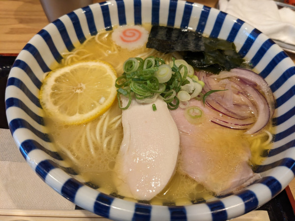 「【限定】真鯛と親鶏の濃厚らーめん」@瀬戸内食堂 ねいろ屋の写真