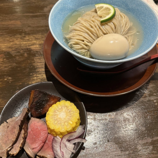 「和牛と冷たい貝だしそば」@麺処 青野の写真