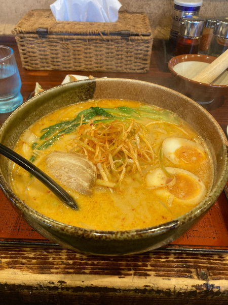 「煮たまごげんきらーめん」@らーめん げんき屋 友部駅前通り店の写真