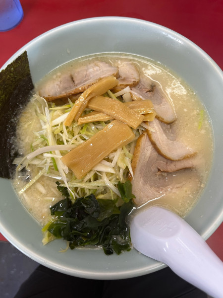 「ネギ塩チャーシュー麺」@ラーメンショップ 市貝店の写真