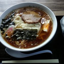 ワンタンメン:920円