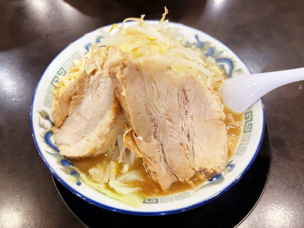 「豚そば　950円」@ラーメン中々の写真