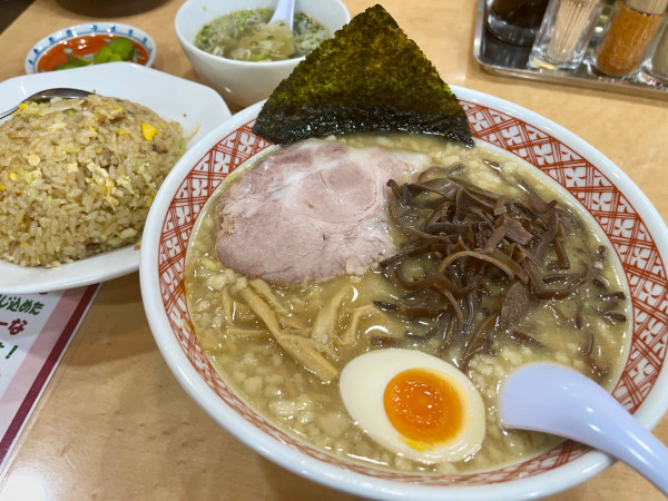 「コテっぱ  ＋ チャーハン」@ラーメン めん丸 川越店の写真