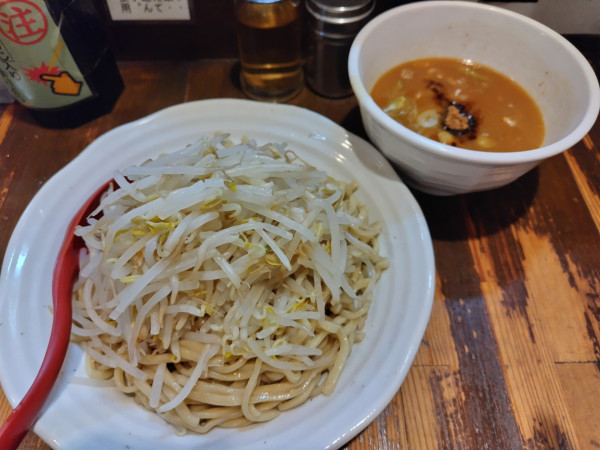 「つけ麺　※中盛り：無料＆野菜増し：無料」@つけめん らーめん 荒海の写真