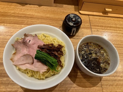 「つけ麺 大1,000円＋ほうれん草＋チャーシュー＋メンマ。」@長岡食堂 横浜西口店の写真