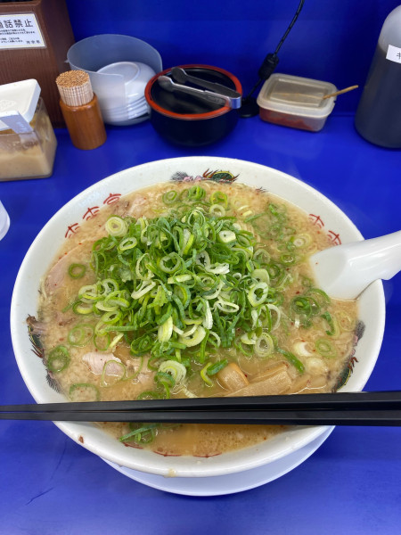 「こってりラーメン大盛」@来来亭 福山蔵王店の写真