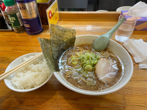 「味噌ラーメン800円+小ライス100円」@ラーメン三太 モール街店の写真